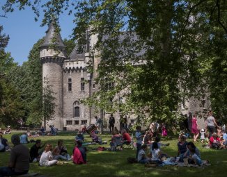 Zomerse Zaterdagbar Zellaer