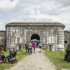 Verstevigde oevers moeten Fort van Kessel redden