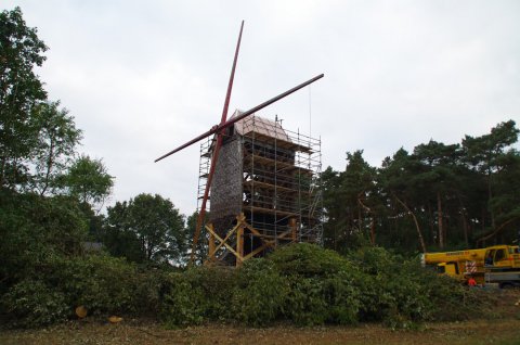 Spectaculaire start voor restauratie Beddermolen 