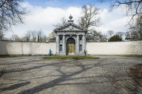 Stichting Kempens Landschap restaureert poortmuur abdijsite Roosendael